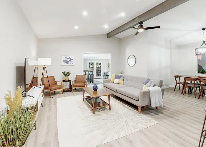 The Hiatus, Round Rock, Ideal For Family Or Work Holiday home