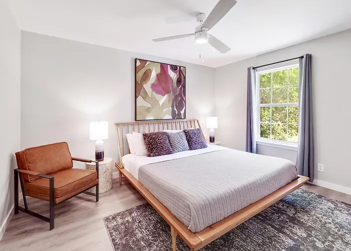 The Hiatus, Round Rock, Ideal For Family Or Work Holiday home *